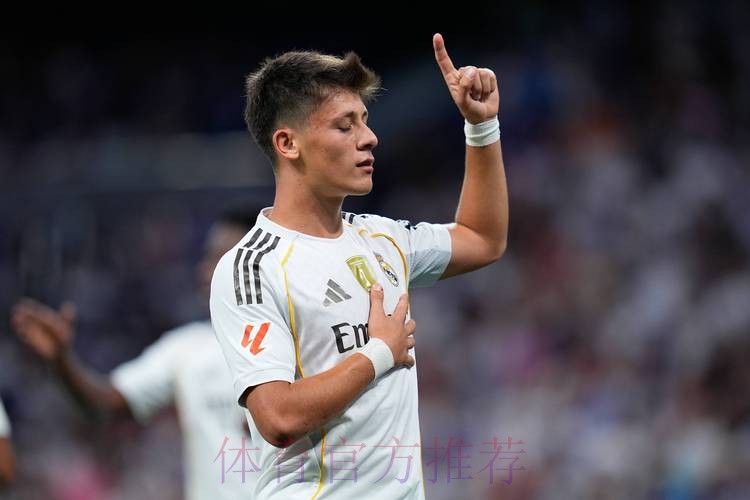 官方:达德尔当选西班牙人2-1皇马全场最佳 官方:达德尔当选西班牙人2-1皇马全场最佳