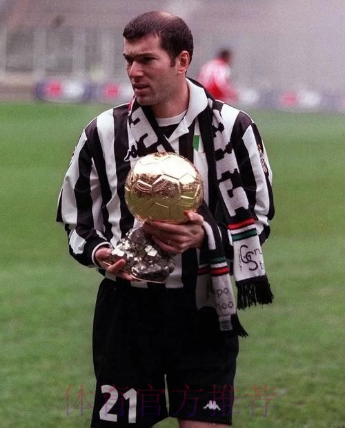 齐达内:我对全队防守很满意 不会轻视队中任何球员 齐达内:我对全队防守很满意 不会轻视队中任何球员